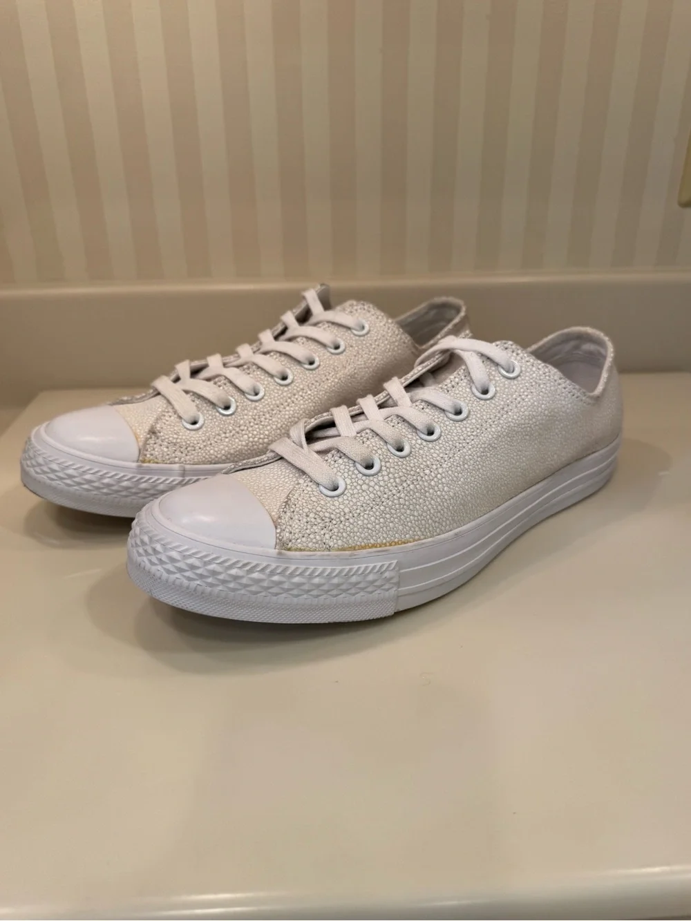 Converse All Star Gemma Stingray White Metallic Leather Low Top Size 10.5